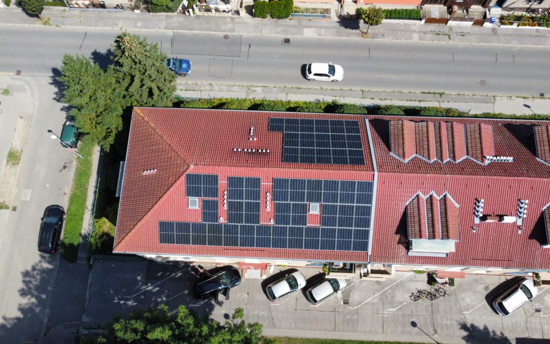 FVE na bytovém domě 40,67 kWp s ohřevem vody